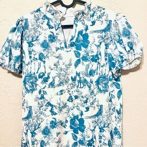 Cherry Betty Toile Floral Blue Top size Medium NWT